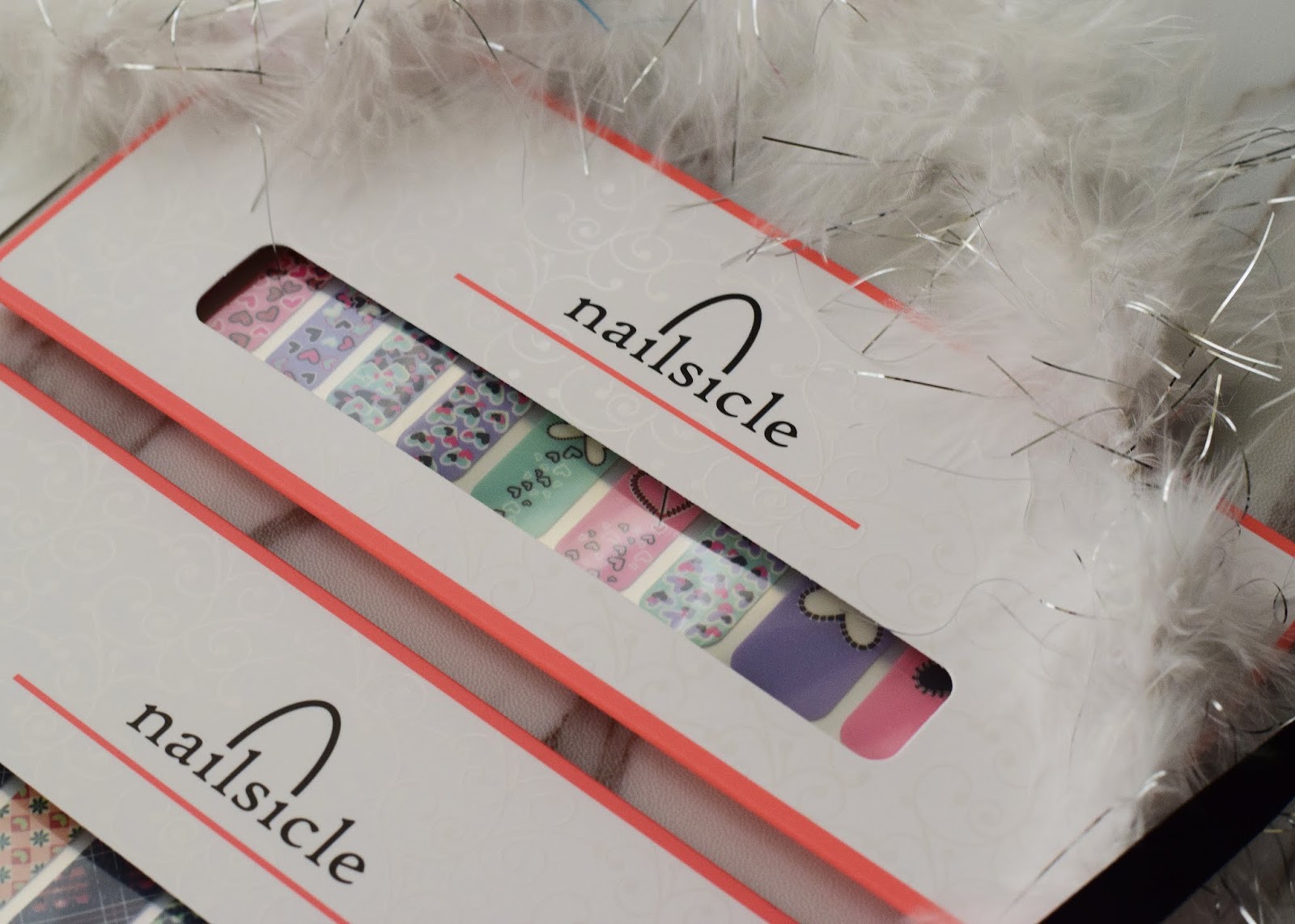 A solution to your I don't think I can paint my nails Woes Nailsicle Pearlywerkz Singapore