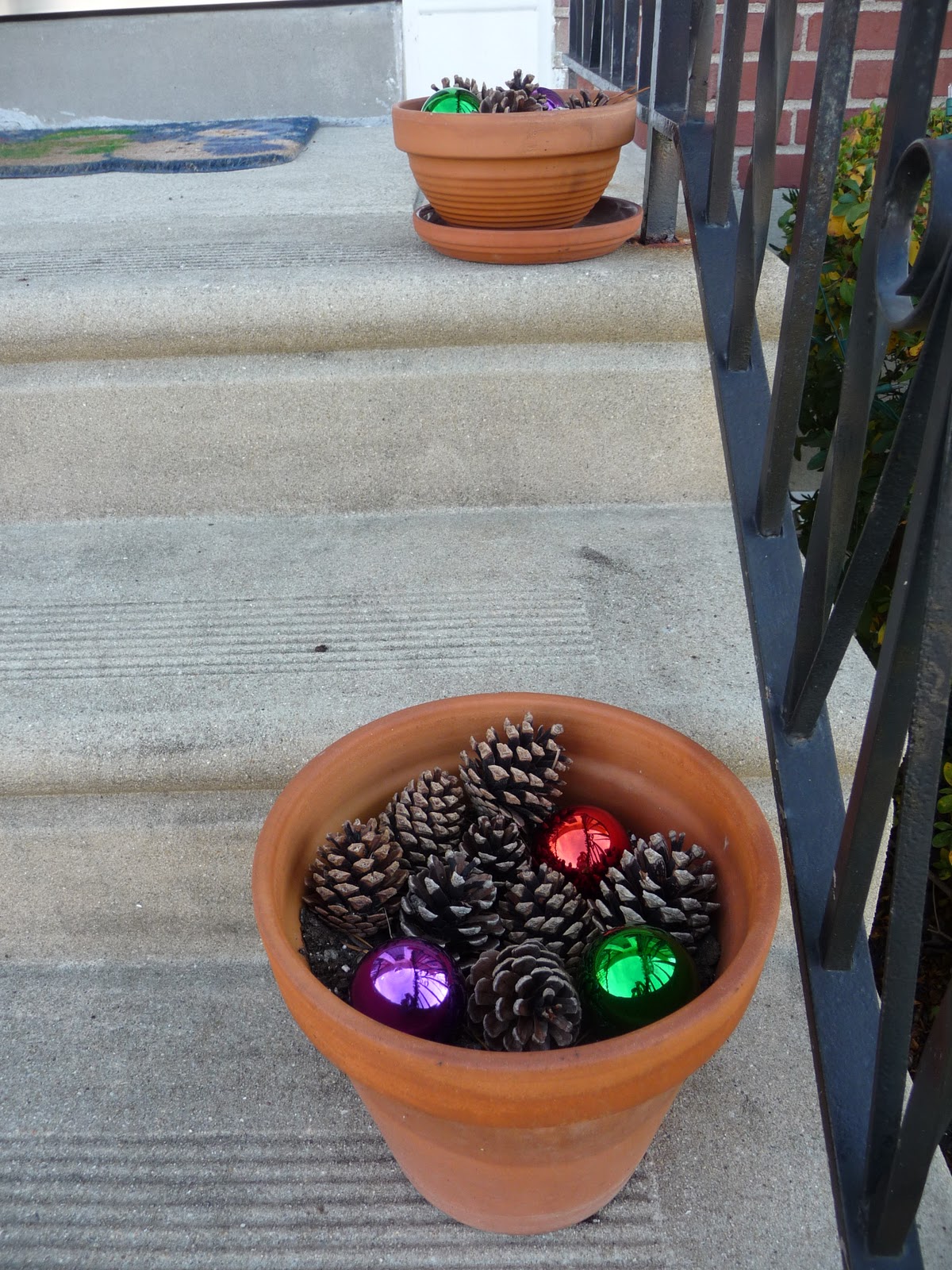 the cape on the corner out, out, damn (empty) pots