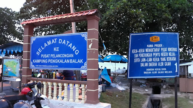 Pantai Pengkalan Balak Melaka