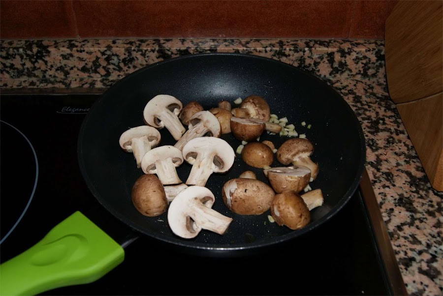 papada con champiñones portobello paso 3