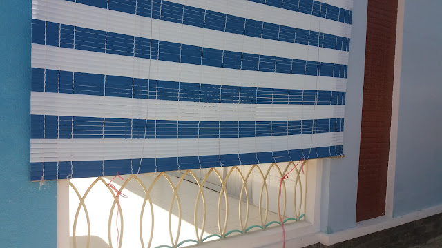 Lắp đặt mành nhựa cho ban công