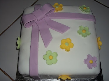 Cake Coklat with Fondant (Flower)