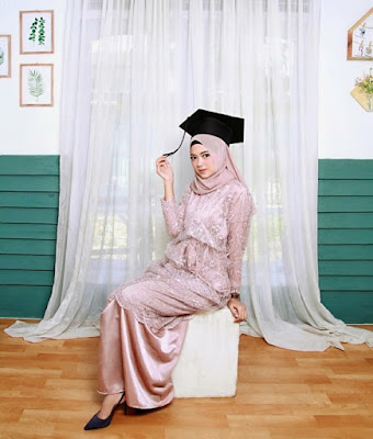 model hijab wisuda terbaru 2019