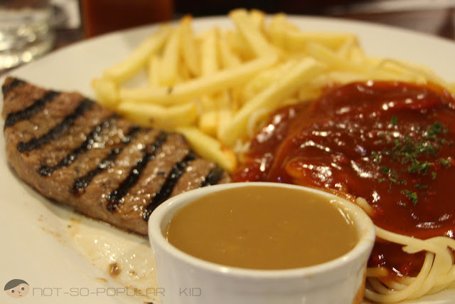 Steak, Pasta and Soup Meal of Kangaroo Jack