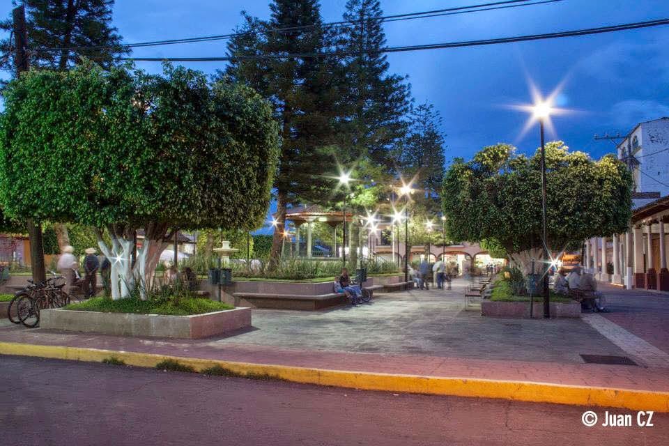 Jaime Ramos Méndez Plaza principal en Chavinda, Michoacán Fotografía