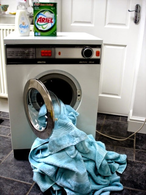 Electra 11500 De-Luxe Washer by Creda (1982)