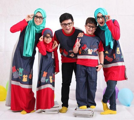 Aneka Model  Baju  Muslim Dannis  Keluarga  Koleksi Lebaran 