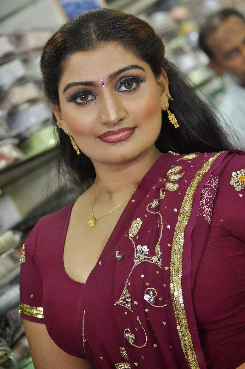 Babilona Hot Saree Photos | Hot Saree Pics