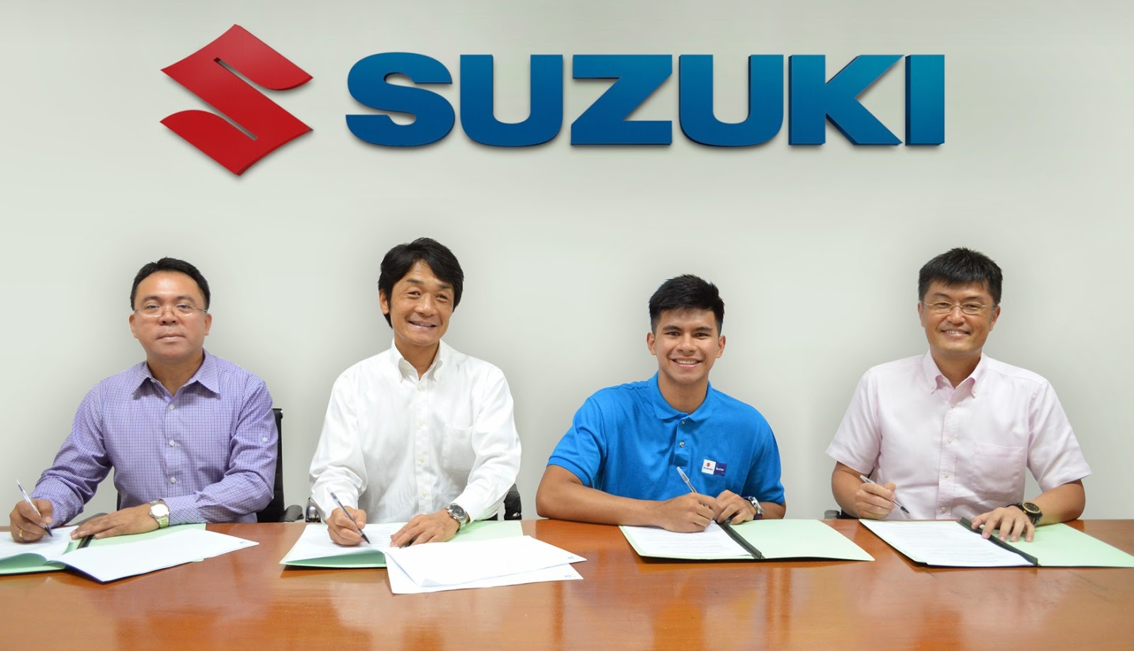 Kiefer Ravena Contract Signing