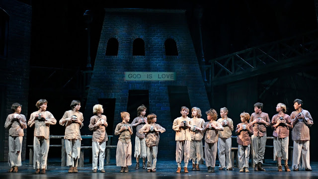 Review: MTW's OLIVER! Exudes Thrill and Joy  Image