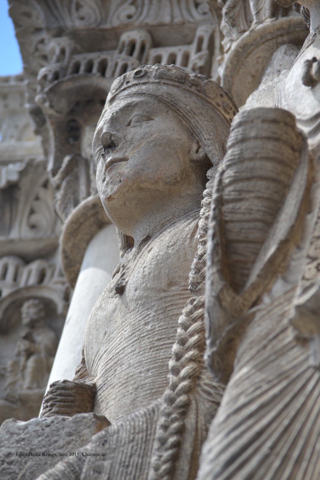 delleray.de Blog Bild des Monats Gewändefigur der Kathedrale von