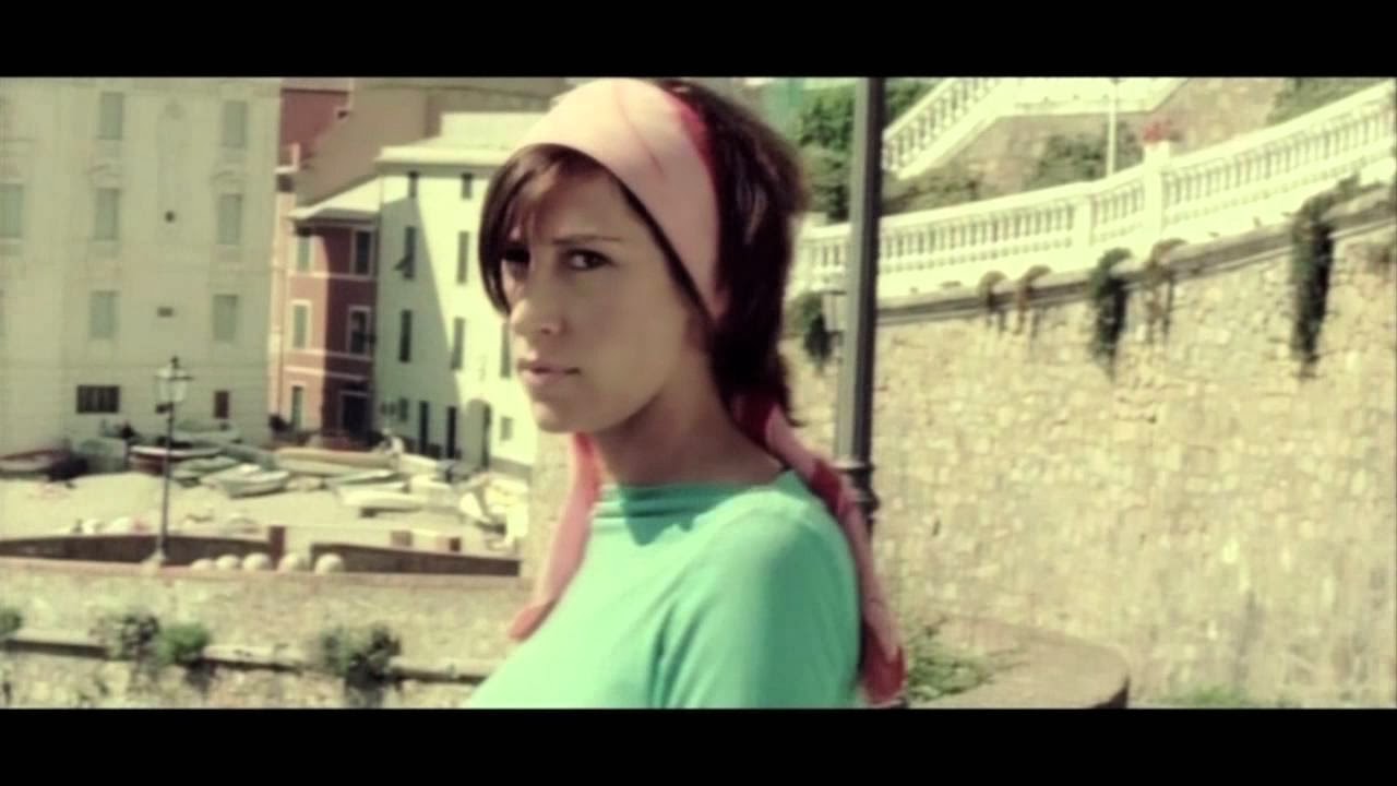 Ingrid video. In-grid tu es foutu. Чешские улицы - ингрид. Ингрид альберини. In grid in tango.