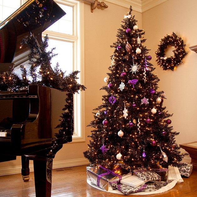 Black Christmas Tree Decorating Ideas