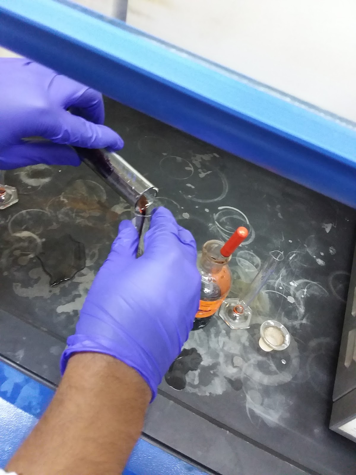 Lab Report for Experiment 3b MUTUAL SOLUBILITY CURVE FOR PHENOL AND WATER