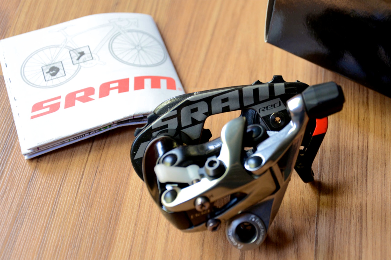Manettes Sram Red 22 Yaw Mécaniques – Neuves Sous Emballage