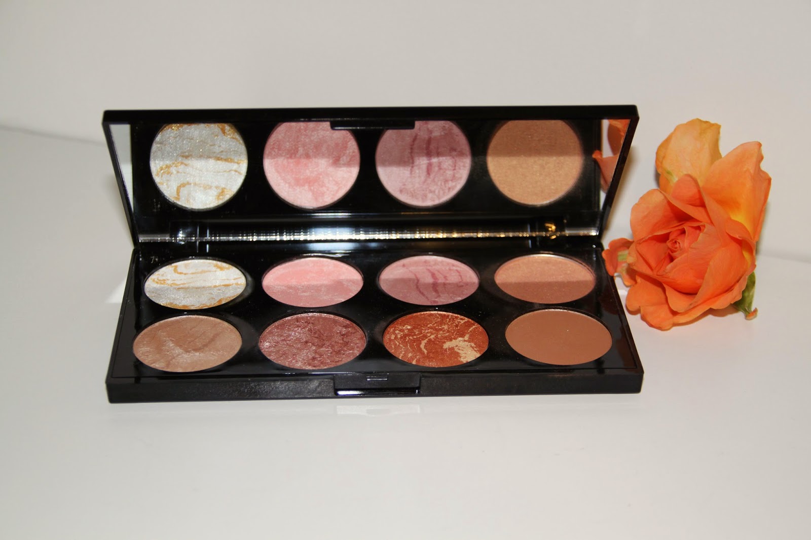 MakeUp Revolution Blush Palette; Floral Blush