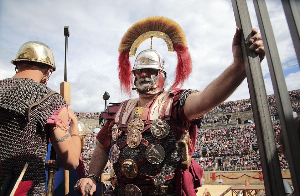 APASIONADOS DEL IMPERIO ROMANO EL CÓNSUL MANIO ACILIO GLABRIÓN
