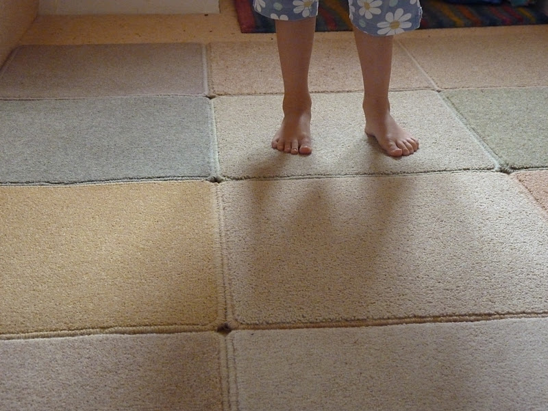 Things[Hand Made] recycling carpet samples.