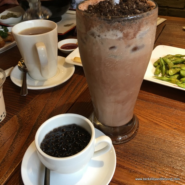 Travels With Carole Good Eats Chun Shui Tang Cultural Tea House, Taichung, Taiwan