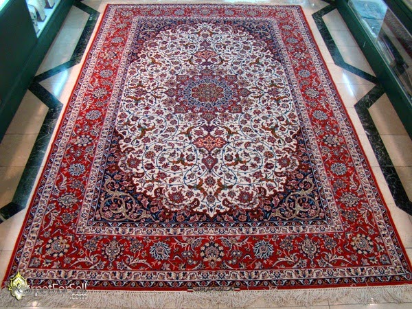 Persian carpets to decorate your floors