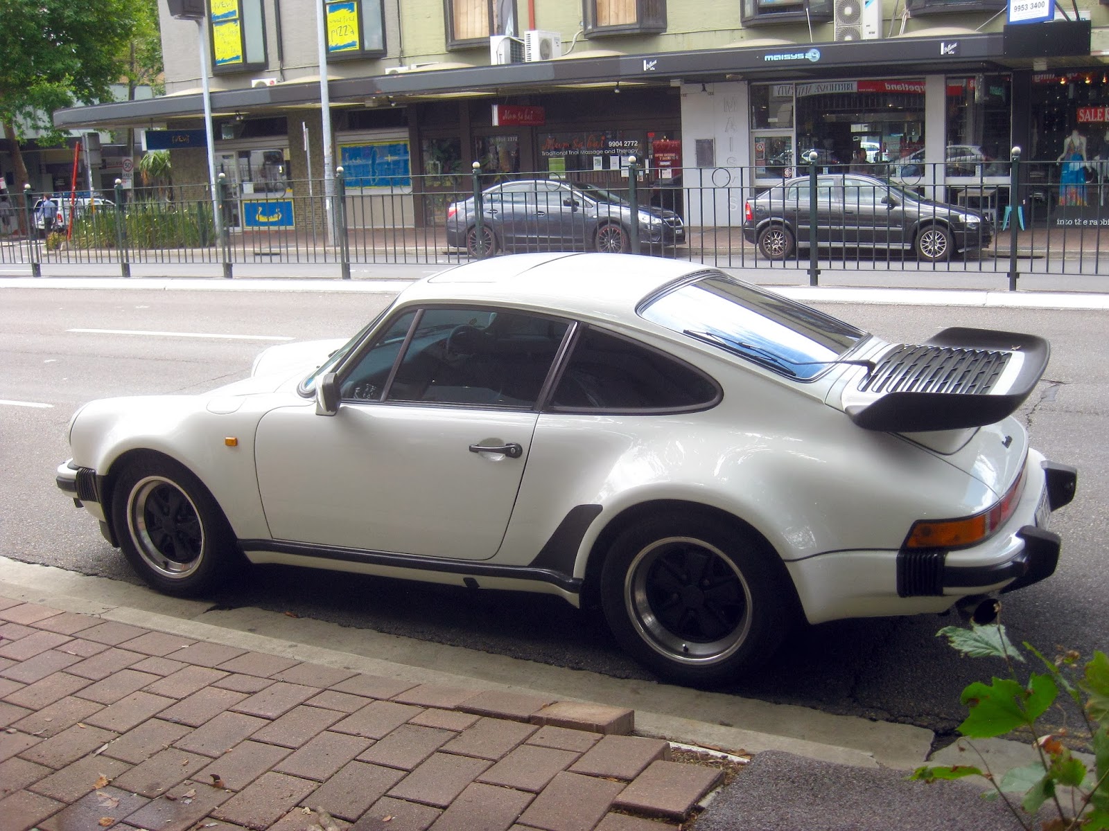 Aussie Old Parked Cars: 1978 Porsche 911 Turbo 3.3 Litre (930)