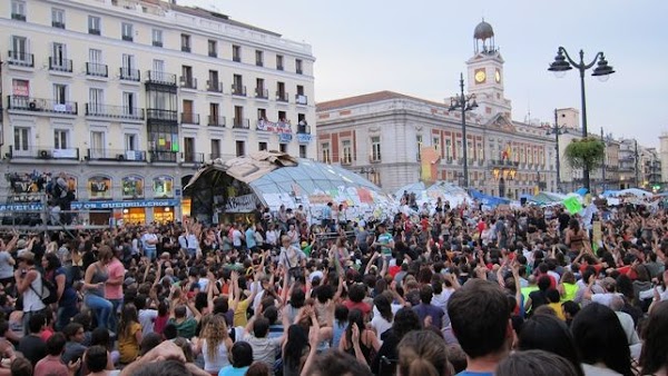 La democracia en España: diez años de retrocesos