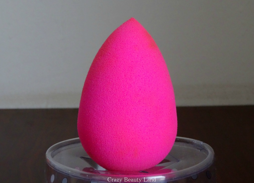 The Original Beauty Blender Worth the Hype? How To Use? Crazy