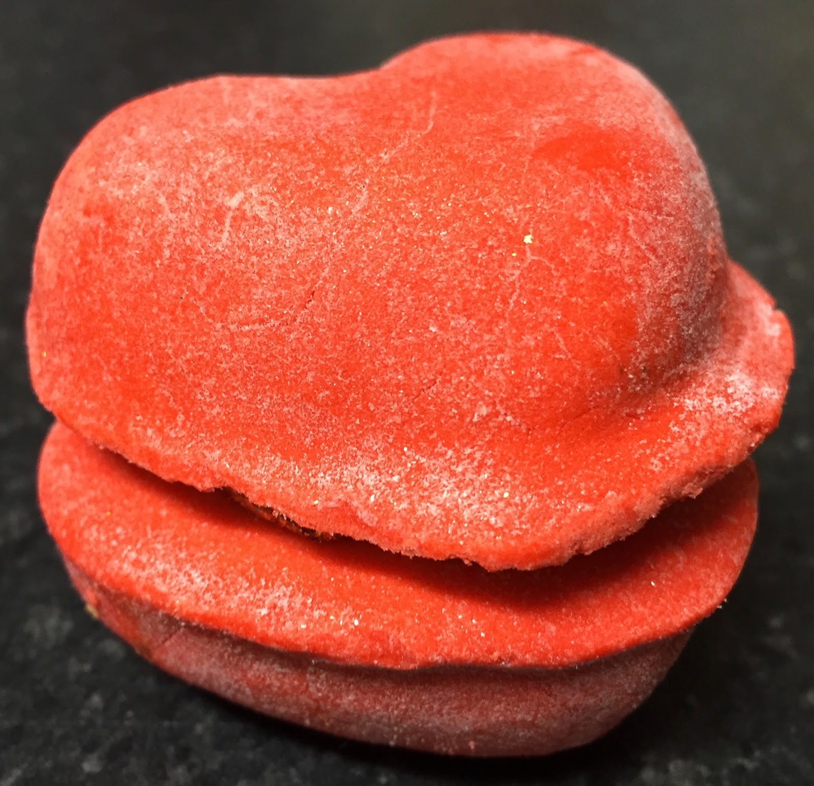 All Things Lush UK Heart Throb Bubbleroon