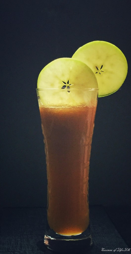 GREEN APPLE JUICE WITH HONEY, LEMON & GINGER