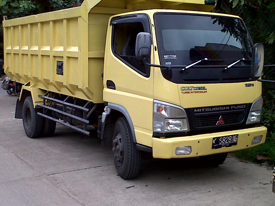 IKLAN BISNIS SAMARINDA Dijual Mobil Dump Truck PS 125 HD CANTER