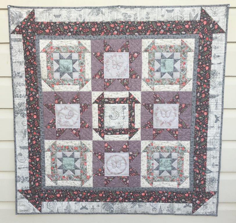 quiltmekiwi Northern Shop Hop Quilt & a Book Review.................