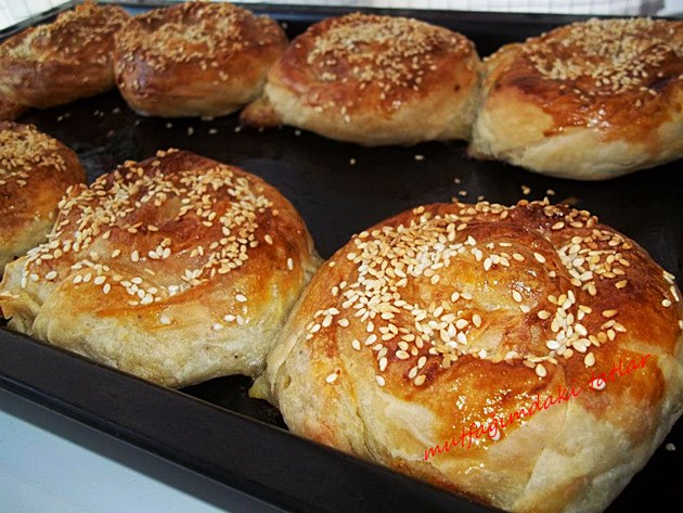 PATATESLİ GÜL BÖREĞİ Mutfak Ve Tatlar