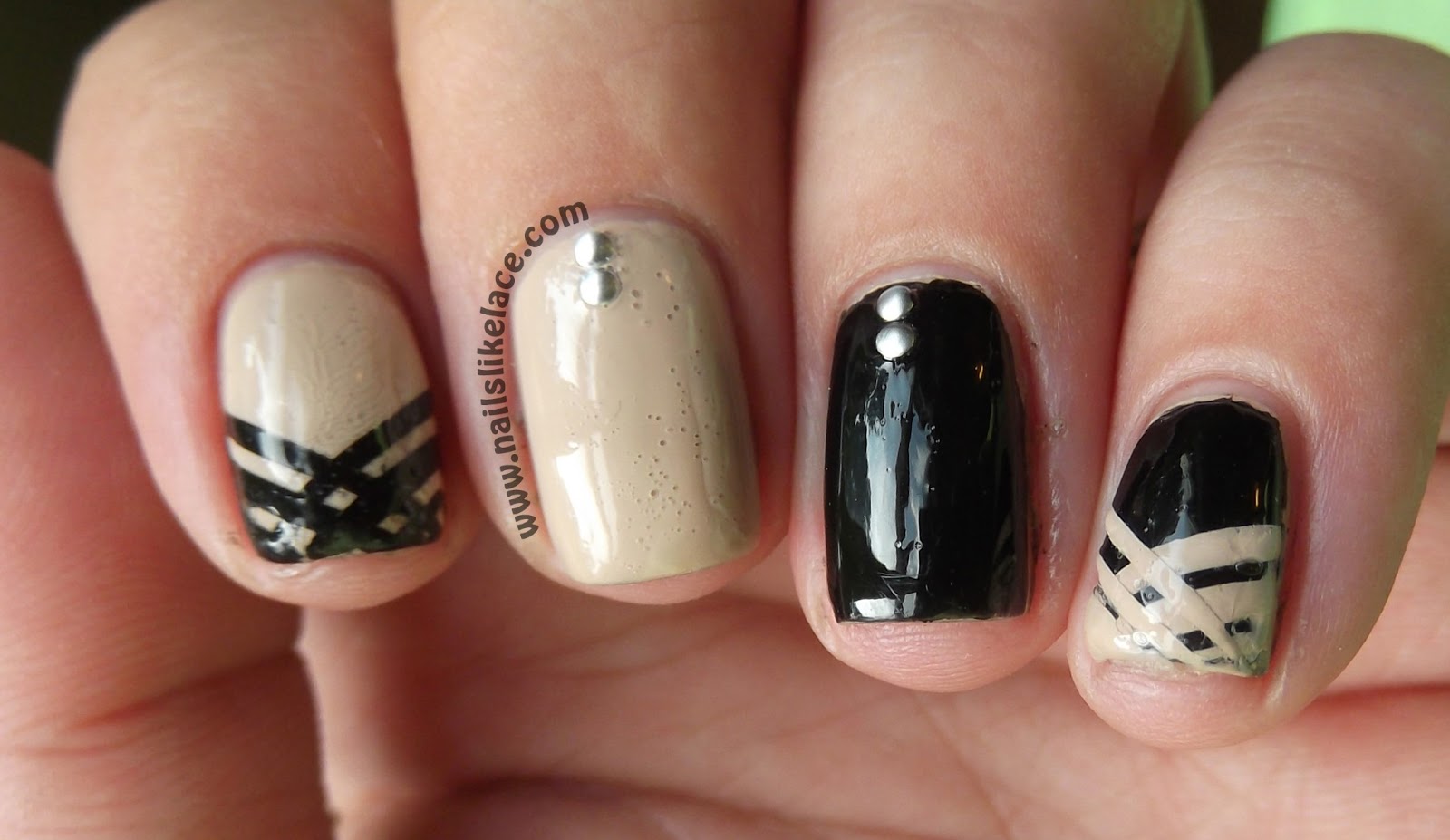 NailsLikeLace: Black and Nude - Studded Criss-Cross Nails