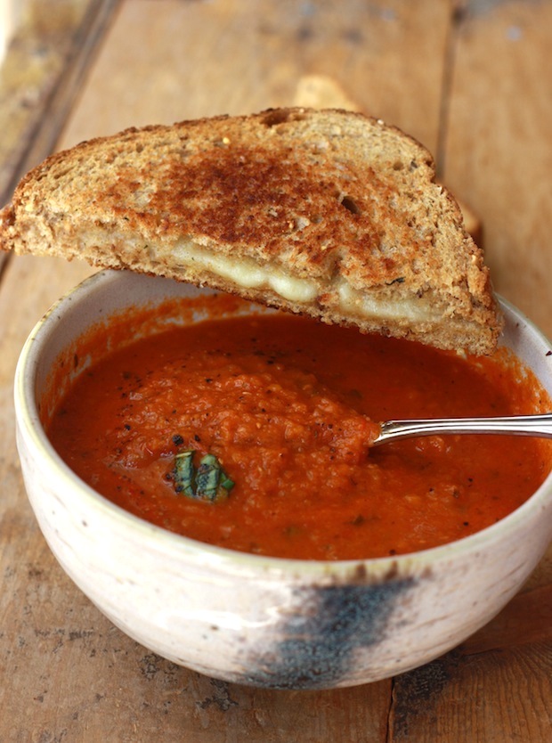 Garden Tomato Basil Soup by SeasonWithSpice.com