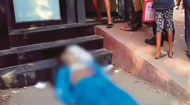 Sangat Mengenaskan, Pria Terkapar di Tengah Antrean Ini Malah di Biarkan Orang-orang Sangat Mengenaskan, Pria Terkapar di Tengah Antrean Ini Malah di Biarkan Orang-orang