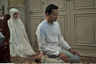 аят фильм на русском. таджвид ильми. аят любви 2. Ayat ayat cinta фильм aisha. фильмы про мусульманок.