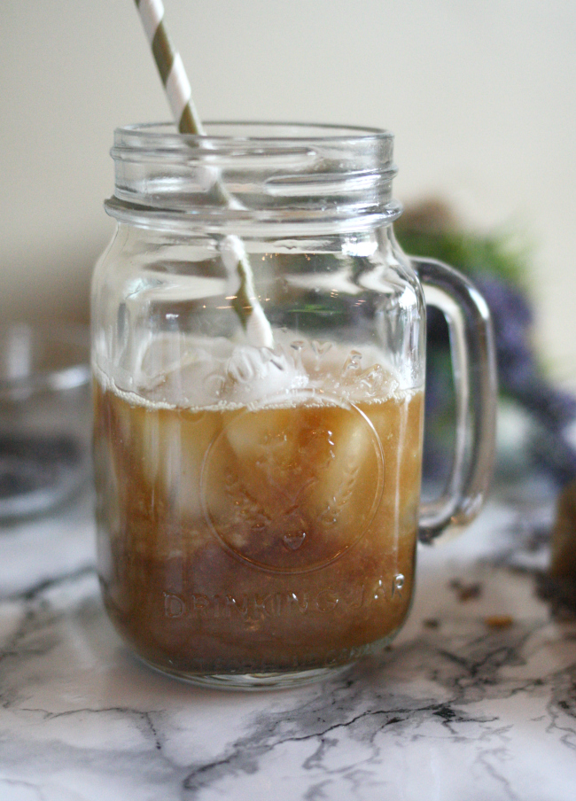 Sisters Marie How to Make an Iced Lavender Latte