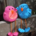https://www.happyberry.co.uk/free-crochet-pattern/Chick-Beanbag-Birds/5019/