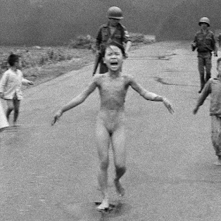 http://3.bp.blogspot.com/-Xz5JIXCkVoU/VoHN0Xag9EI/AAAAAAAABVI/F_Q4Bcw44xM/s1600/Napalm-Girl.jpg