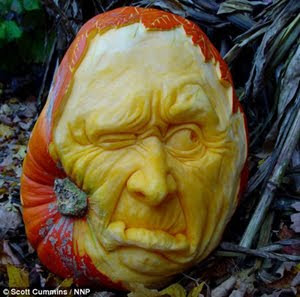 HORROR ILLUSTRATED: Halloween Pumpkin Carvings