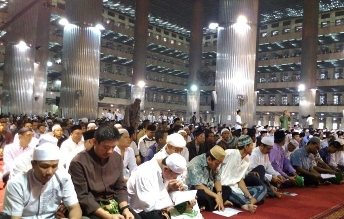 Khutbah Jumat Edisi 32 Wacana Nrimo (Bahasa Sunda) ZONA