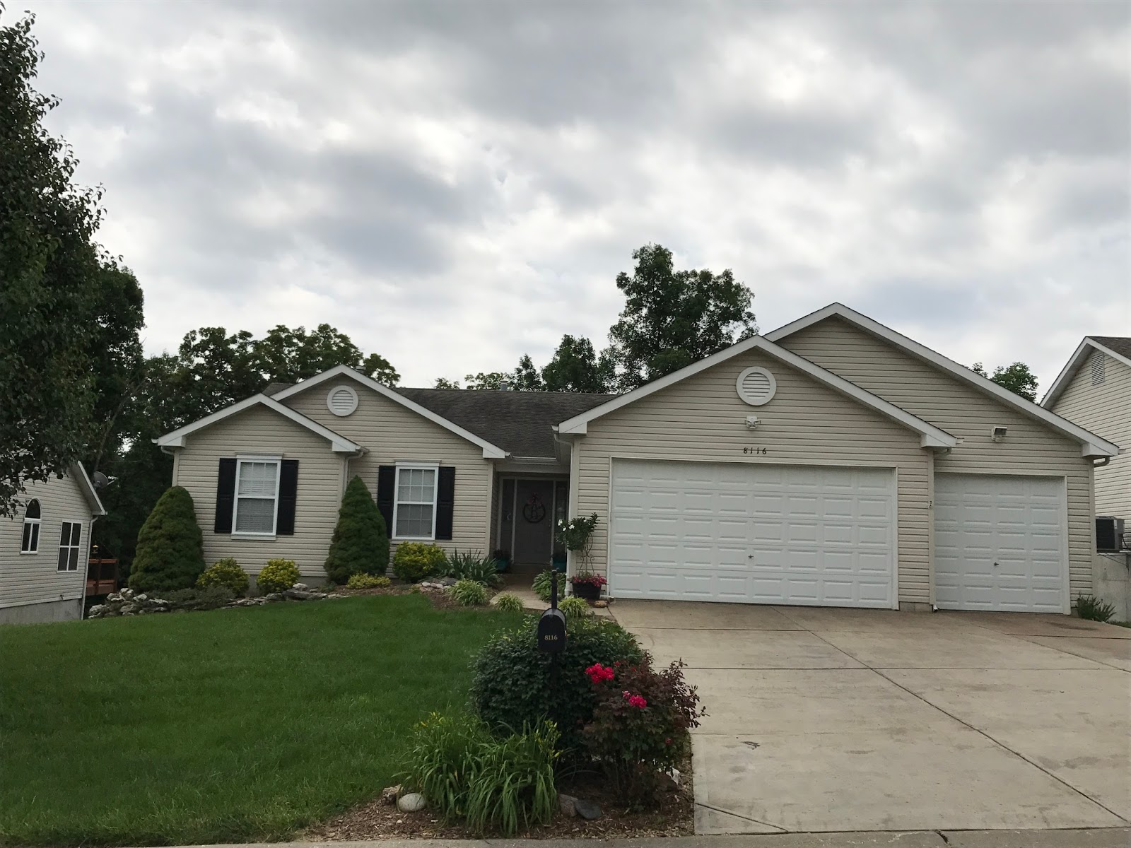 Real Estate News Beautiful atrium ranch with wooded view