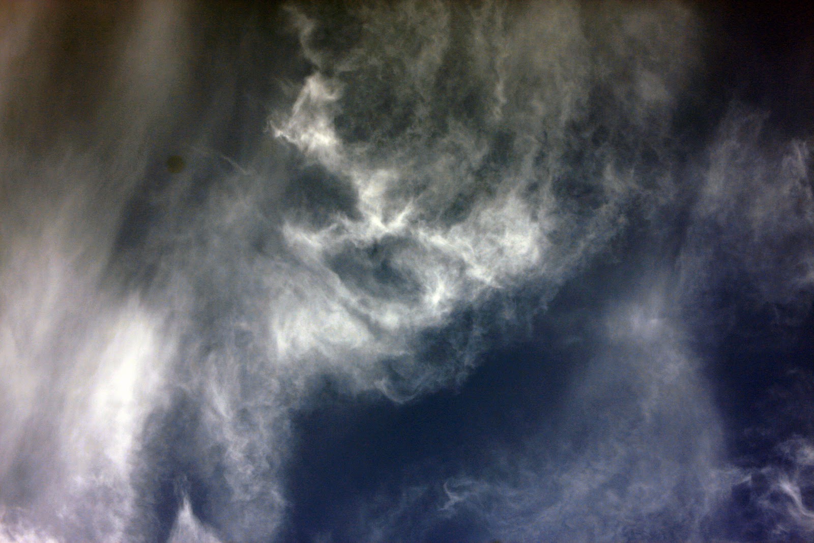 http://3.bp.blogspot.com/-Y-m7BGCEgdc/ULjEFqK_m9I/AAAAAAAAQbQ/IOwDB3xWf-g/s1600/eye+in+the+sky.jpg