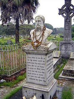Tomb of Bengali poet Madhusudan Dutt where Hungryalists used to arrange poetry readings in Sixties