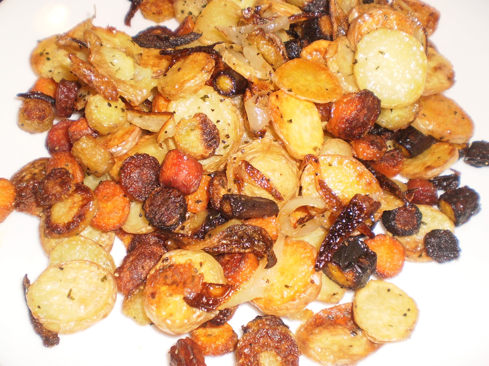 I Am VeggieMightee! Roastathon Roasted rainbow carrot and potato hash