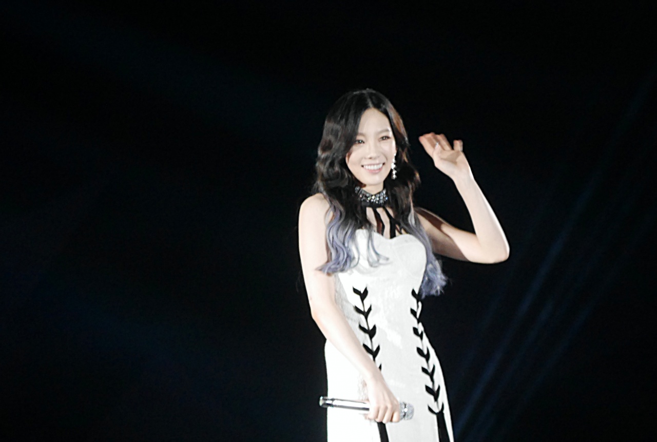 See Snsd Taeyeon S Pictures From Her Persona Concert In Hong Kong Wonderful Generation