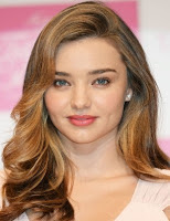 прическа с къси дължини - миранда кър