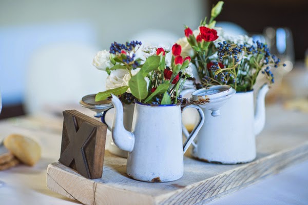 Una sencilla boda de estilo rústico cargada de encanto