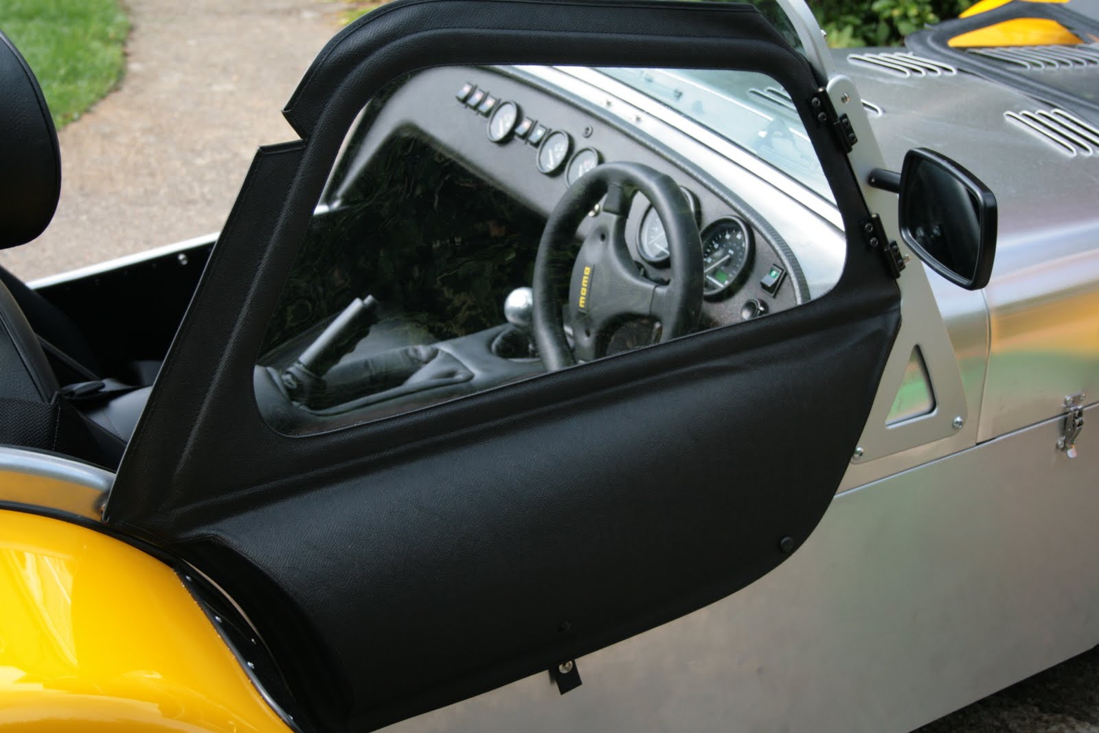 Caterham 7 Build Diary June 2011