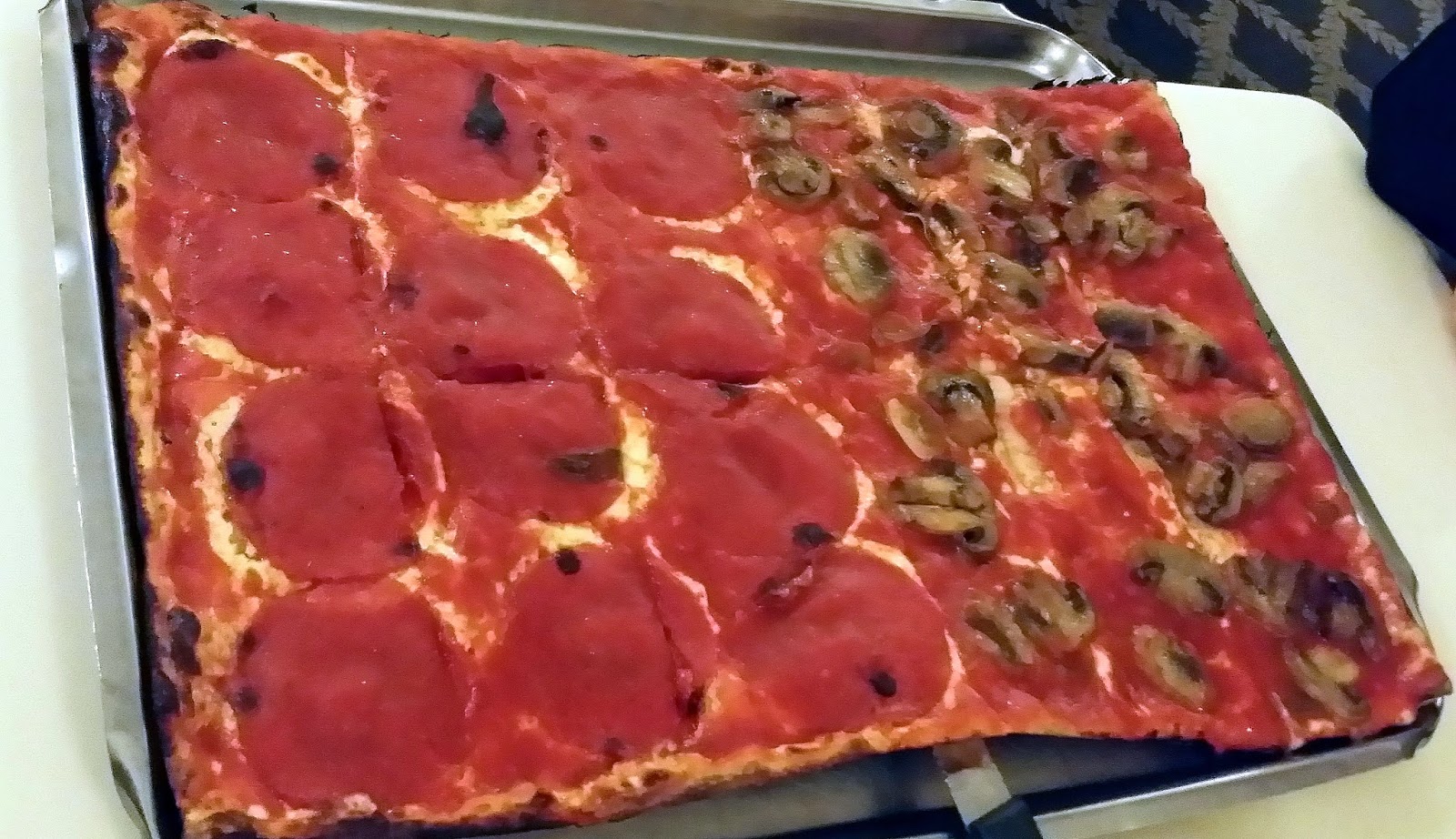 Pizza Quixote Review Clank's Bar, Marcus Hook, PA